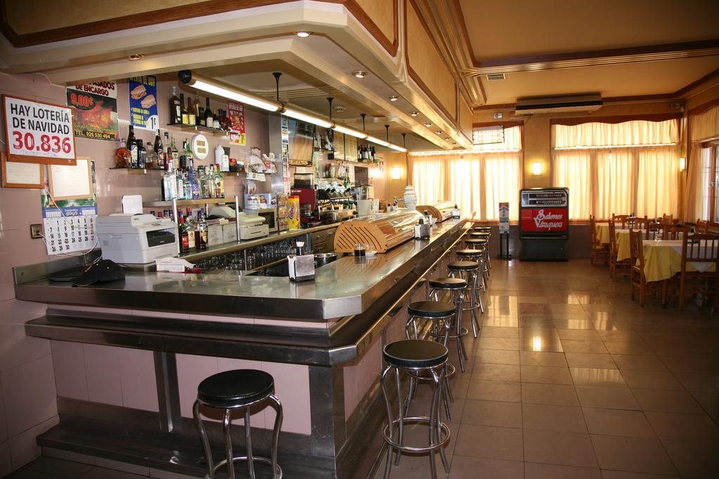Hostal Santa Barbara Socuellamos Bagian luar foto